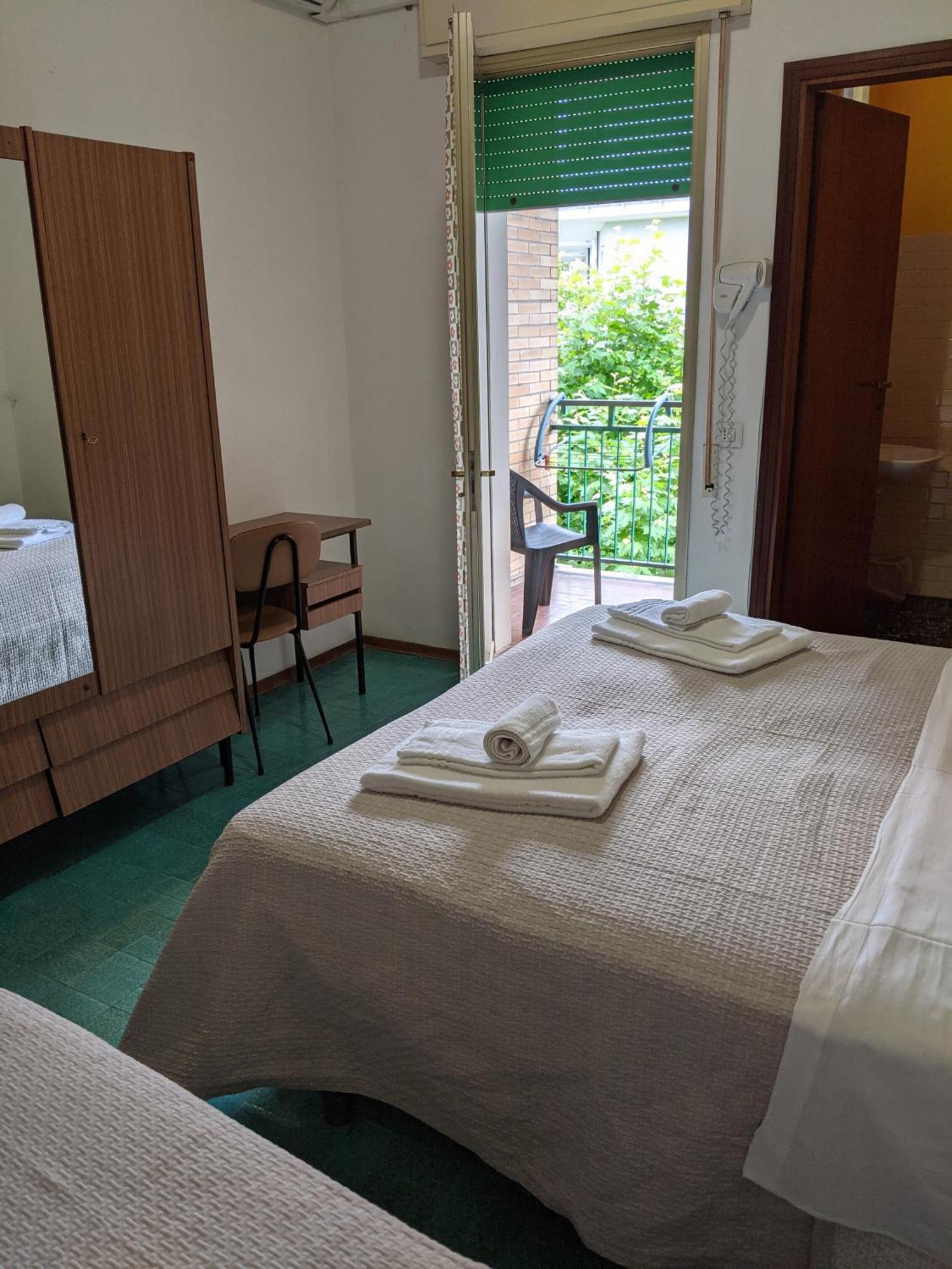 Hotel Bellevue チェゼナーティコ エクステリア 写真
