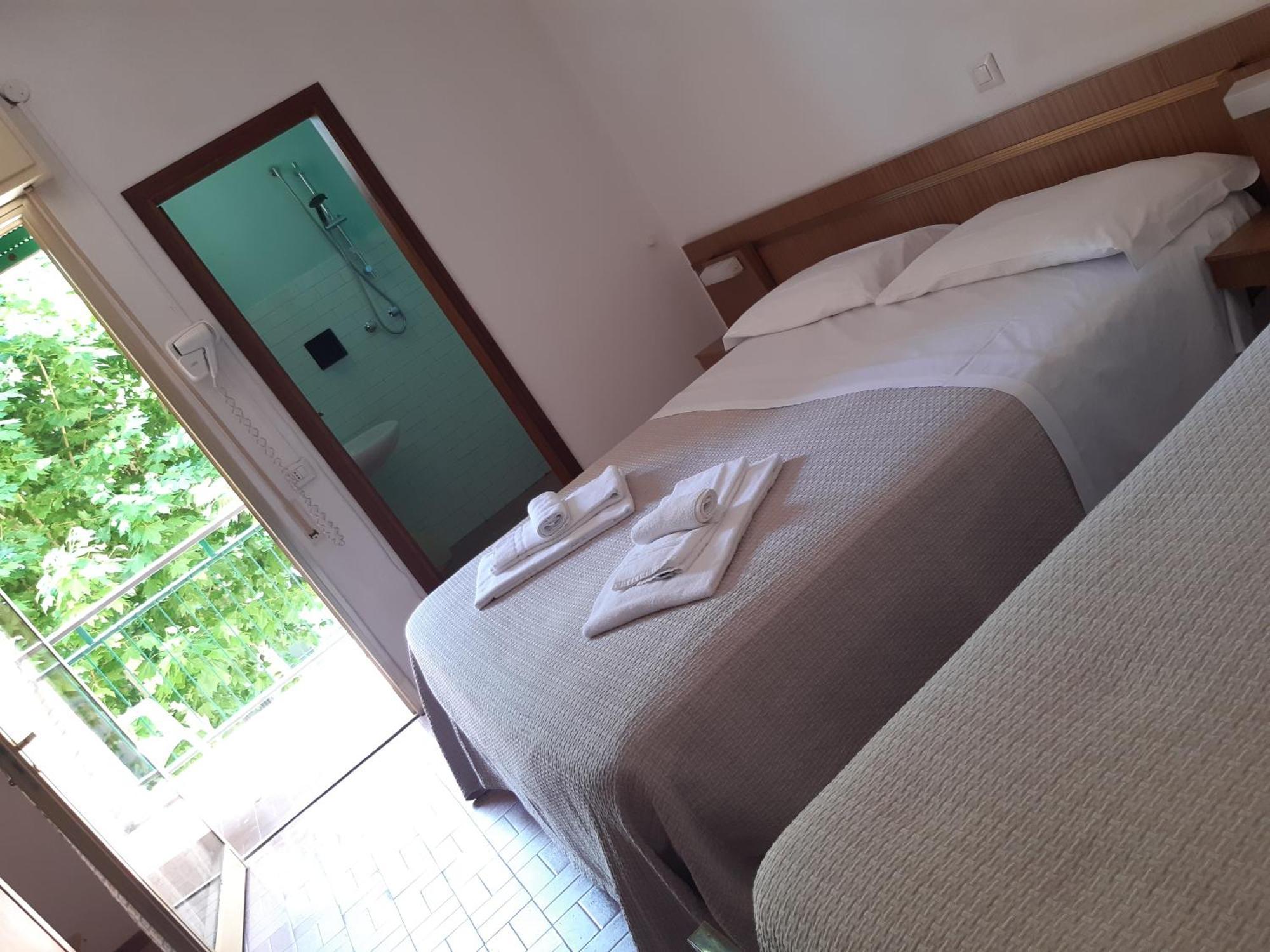 Hotel Bellevue チェゼナーティコ エクステリア 写真